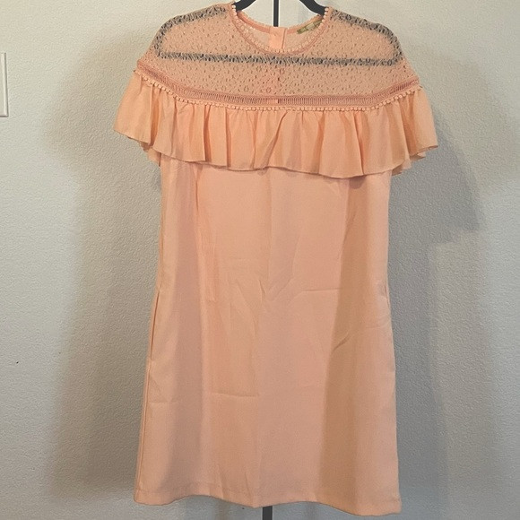 Gianni Bini | Ruffle Lace Peach Dress